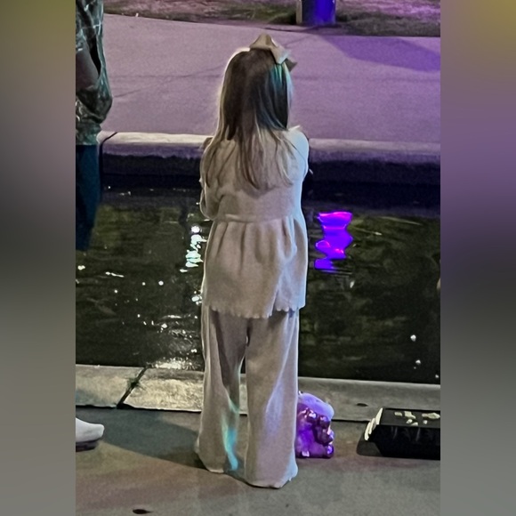 Bundle of 2 Modern Moments Rust and Cream Ribbed Toddler Outfits - Picture 7 of 7